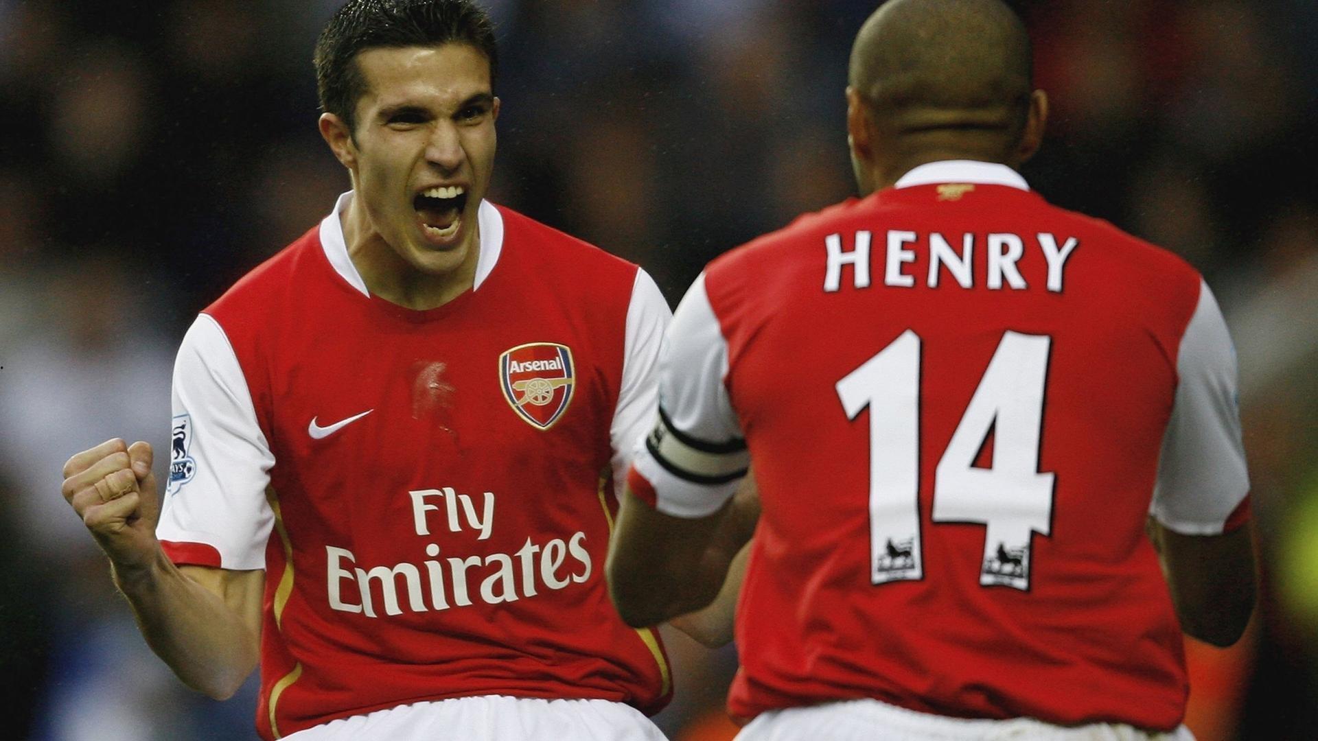 友谊赛上演进球盛宴!梅西C罗双双破门,十人大巴黎5-4险胜利雅得联队